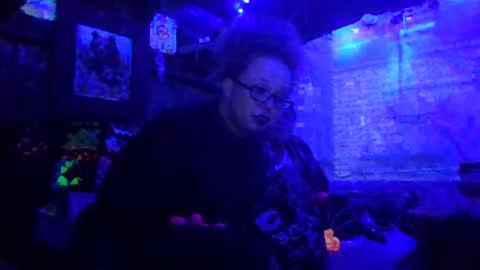 Snapshot of make_me_cum_69x chatting on March 10, 9:56 am make_me_cum_69x online show from March 10, 9:56 am