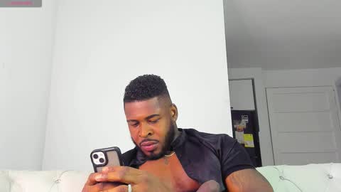 Makonnen online show from February 3, 6:40 am