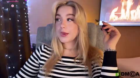 maksisisia online show from January 8, 2:23 pm