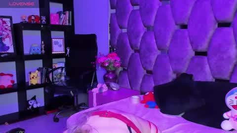 maky_coss online show from March 21, 1:16 pm