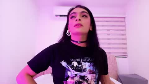 malaia thompson  online show from August 5, 11:51 am