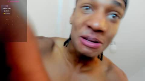 malkongarcia online show from November 8, 3:15 pm