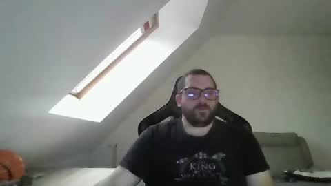 breton online show from January 1, 8:35 am