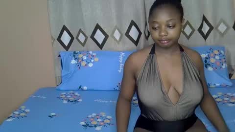 mama_pussie online show from April 3, 1:12 am