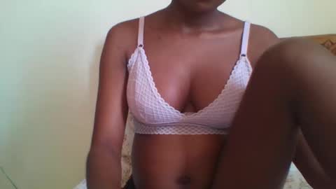 mammaplay online show from December 5, 7:07 am