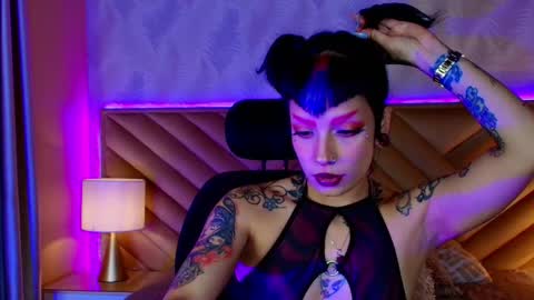   online show from October 8, 12:18 am