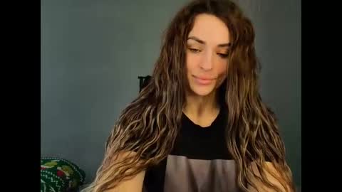 MandiBrooks online show from April 9, 12:33 pm