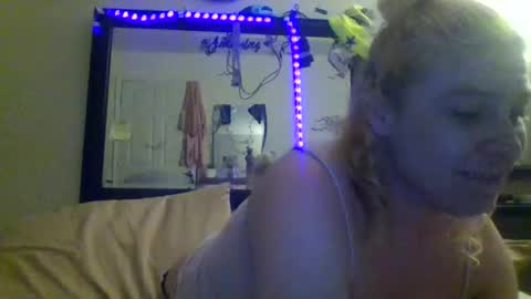 mindy22 online show from February 16, 11:38 am