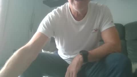 manngrossbite online show from December 11, 1:17 pm