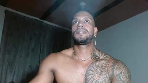 Manolo online show from December 18, 10:27 pm