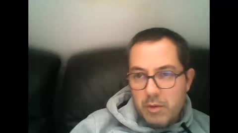 Snapshot of manu5933 chatting on October 15, 1:12 pm manu5933 online show from October 15, 1:12 pm