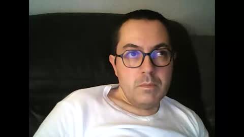 Snapshot of manu5933 chatting on January 9, 4:17 pm manu5933 online show from January 9, 4:17 pm