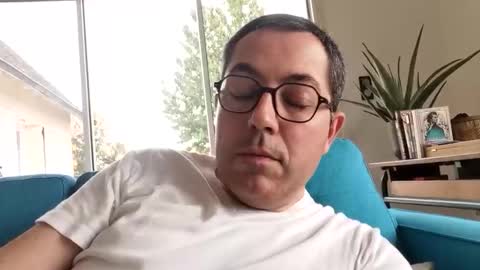 Snapshot of manu5933 chatting on October 13, 12:40 pm manu5933 online show from October 13, 12:40 pm