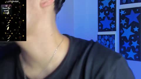  independent model online show from February 18, 1:16 am