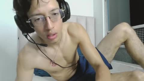 Manuel online show from March 26, 3:34 am