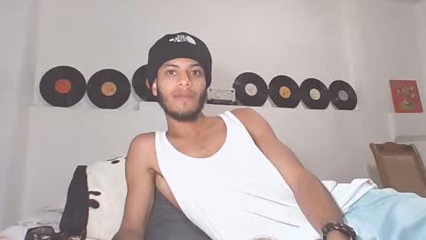 Manuel RL online show from March 7, 6:43 pm