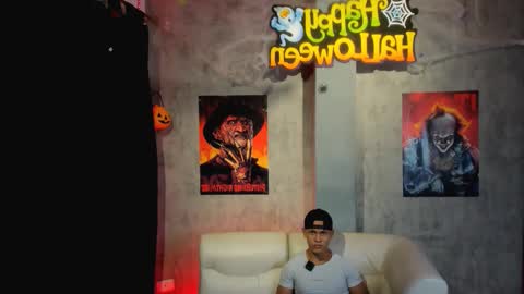 Snapshot of manuel_fpg chatting on October 13, 12:45 am Manuel online show from October 13, 12:45 am