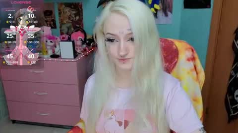 Manuela online show from June 24, 6:48 pm