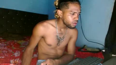 manumaster333 online show from March 30, 6:57 am