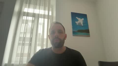 manynaaamess online show from October 30, 1:23 pm