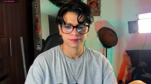 mar_alexis online show from March 1, 12:09 pm