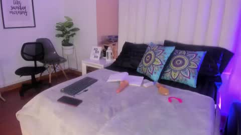 Mara online show from January 16, 8:51 pm