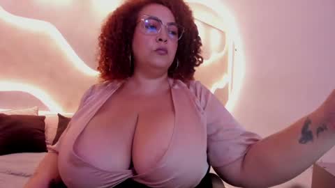 Mrs. Sweet online show from June 10, 2:11 am