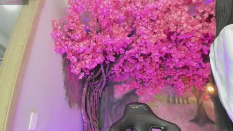 Mara Hanson online show from January 8, 6:58 pm