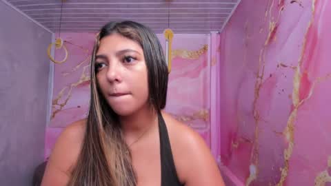 Maraluna online show from April 4, 12:01 pm