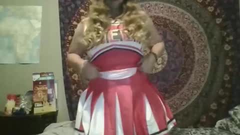 maramissive online show from October 24, 10:10 pm