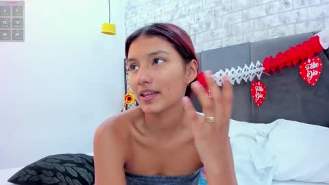 Maray Lous  online show from February 13, 8:23 pm