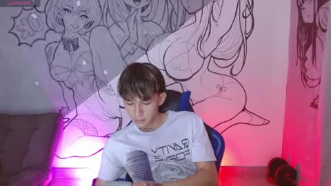 marco_777_ online show from April 27, 7:11 pm