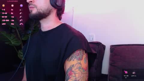 marco_allison43 online show from December 4, 8:52 pm