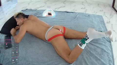Snapshot of marco_athlete chatting on October 7, 7:15 am sillas online show from October 7, 7:15 am
