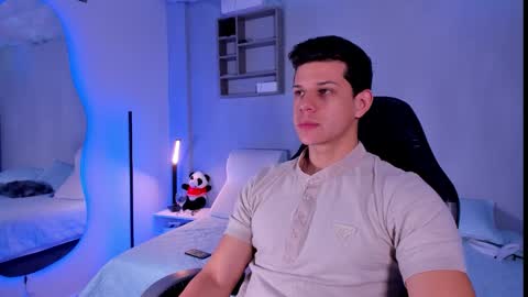 Marco Sullivan online show from December 3, 1:34 pm