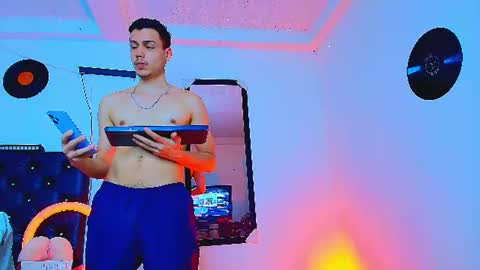 Marcus hanks1 online show from July 22, 1:19 am