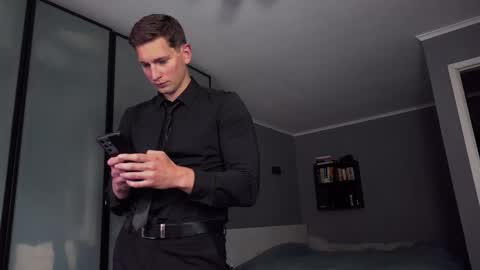 Marcus Diamond  online show from October 7, 1:40 pm