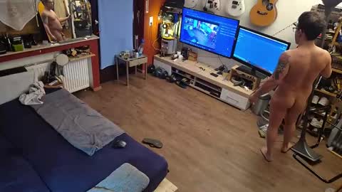 marcyschary online show from April 3, 1:01 am