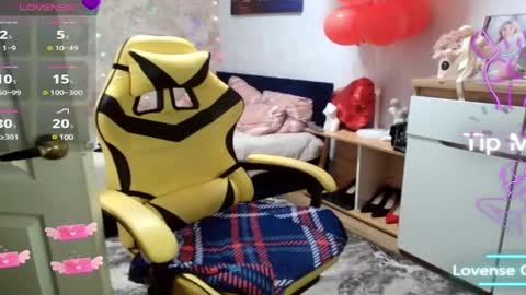 Mari online show from February 25, 3:31 am