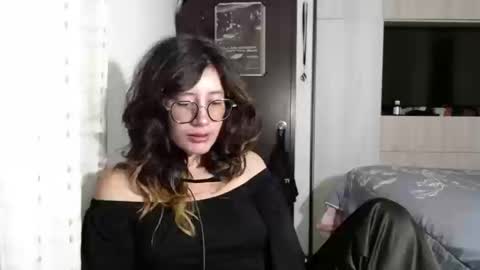 Mariana online show from September 19, 1:32 am