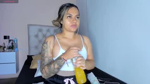 Mariana Roe online show from November 8, 4:04 am