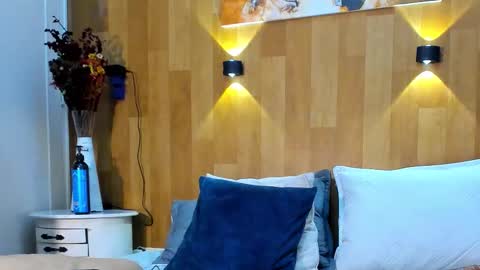 Mariana Angel online show from December 18, 7:20 pm