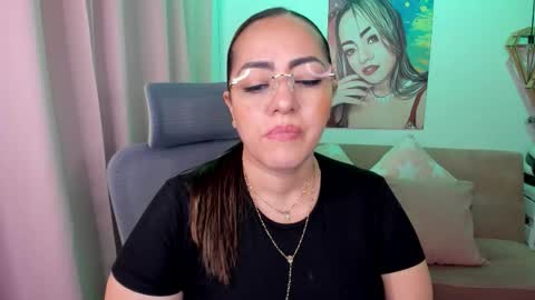 Mariana Lopez online show from March 21, 2:17 am