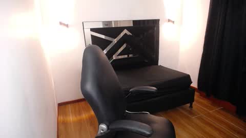 Mariana online show from December 23, 6:41 am