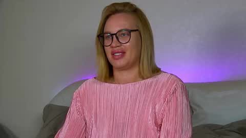 Maria online show from October 19, 6:56 pm