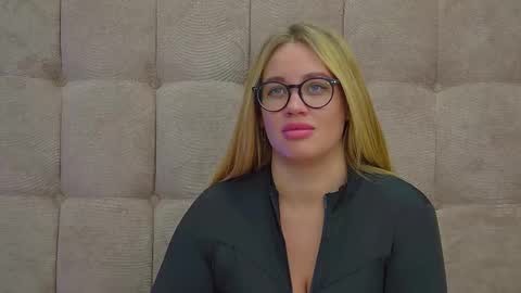 Maria online show from February 28, 9:33 pm