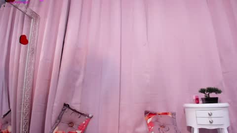 marianrosse online show from April 15, 12:47 am