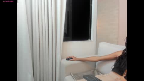 marie_luuu online show from January 28, 3:04 am