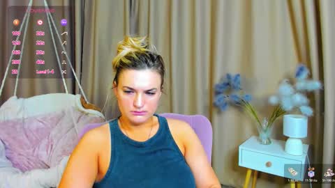 Mariel online show from March 14, 1:09 am