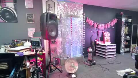 Marie Ann Waters online show from January 6, 1:53 am